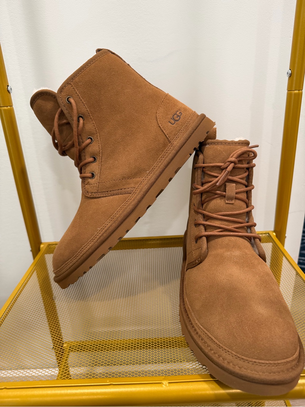 Ugg Men’s Chestnut Brown Suede Chukka Boots